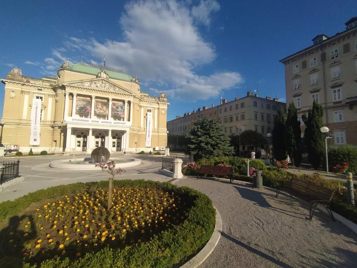 Mario City Center Rooms Rijeka Exterior photo